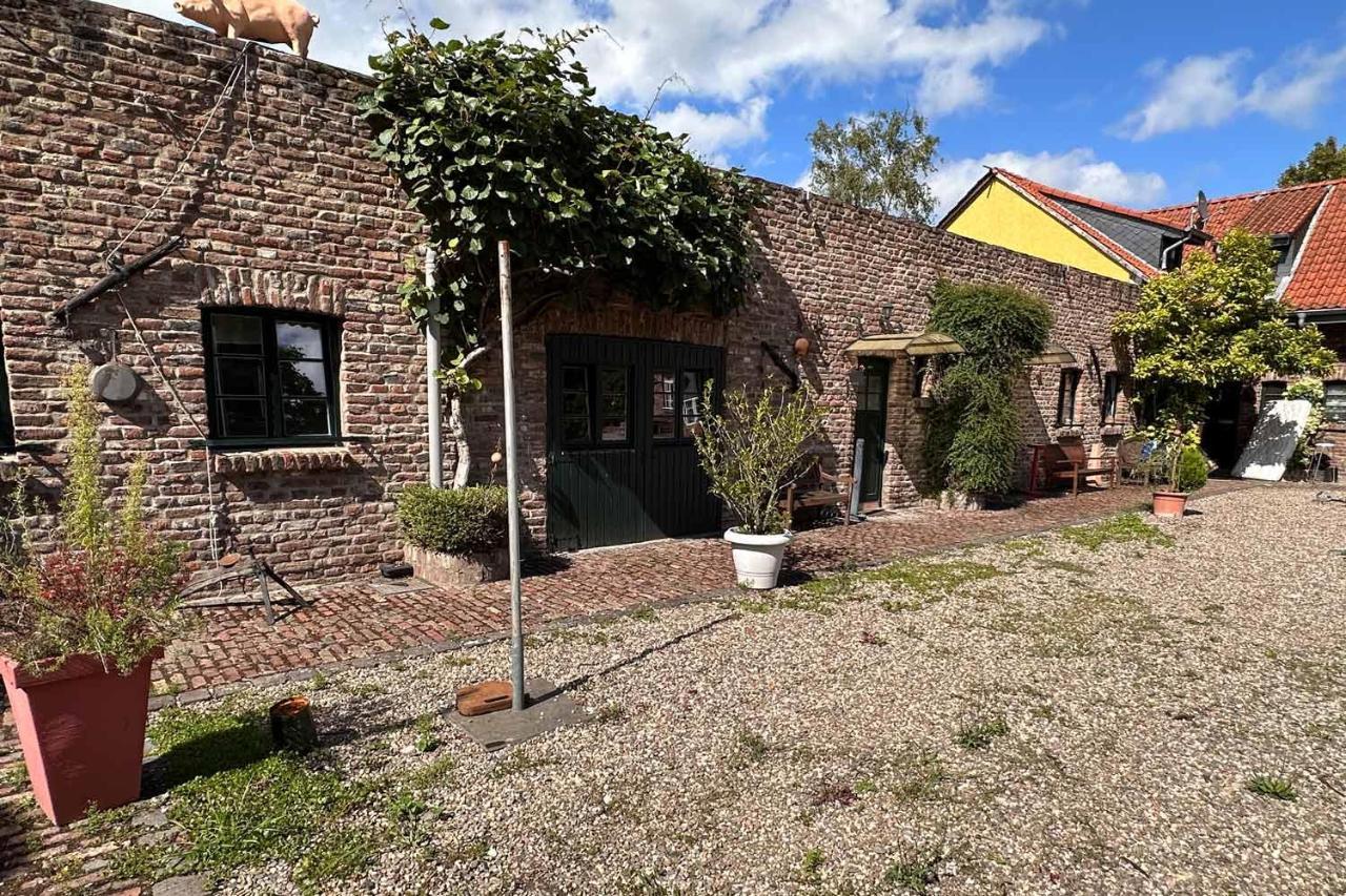 Nuessenberger Hof Apartment